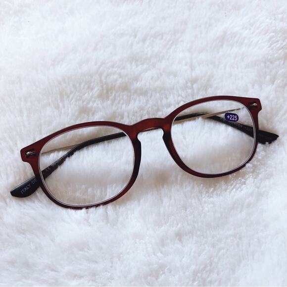 Dylan Brown Thin Lightweight Reader Glasses - Picture 3 of 10